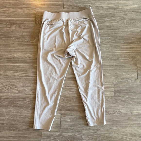 Athleta Brooklyn Pants Mid Rise Ankle Pant size 12 Cream/Beige Color - Picture 7 of 7